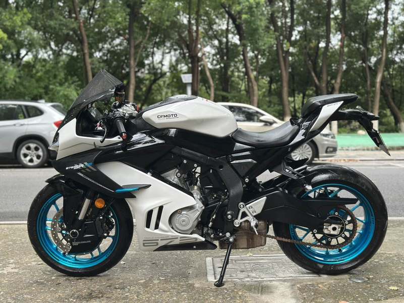 春风 675SR