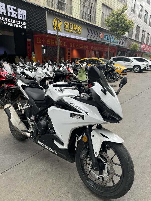 本田WING CBR400R