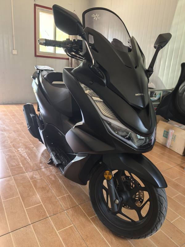 五羊本田 PCX