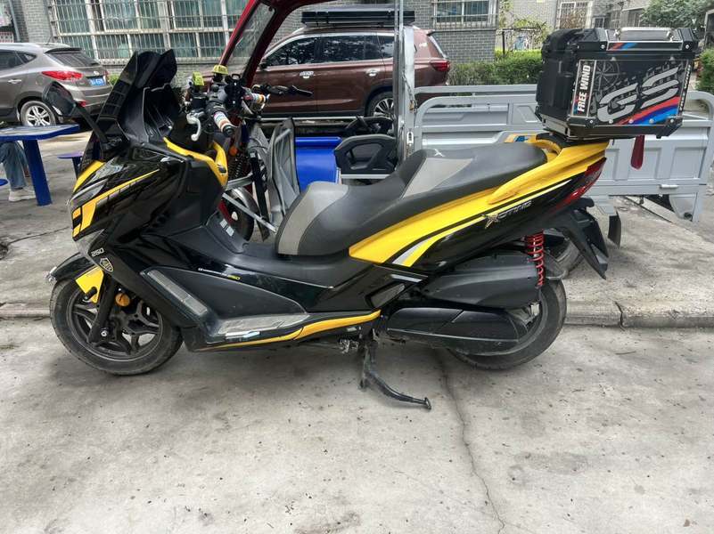 光阳 赛艇 S250