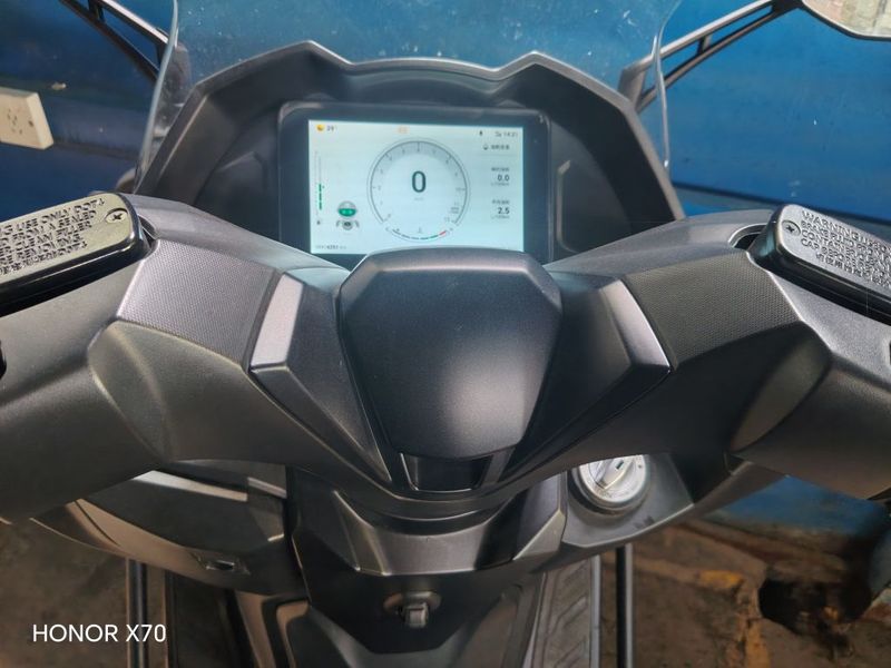 QJMOTOR 鸿250