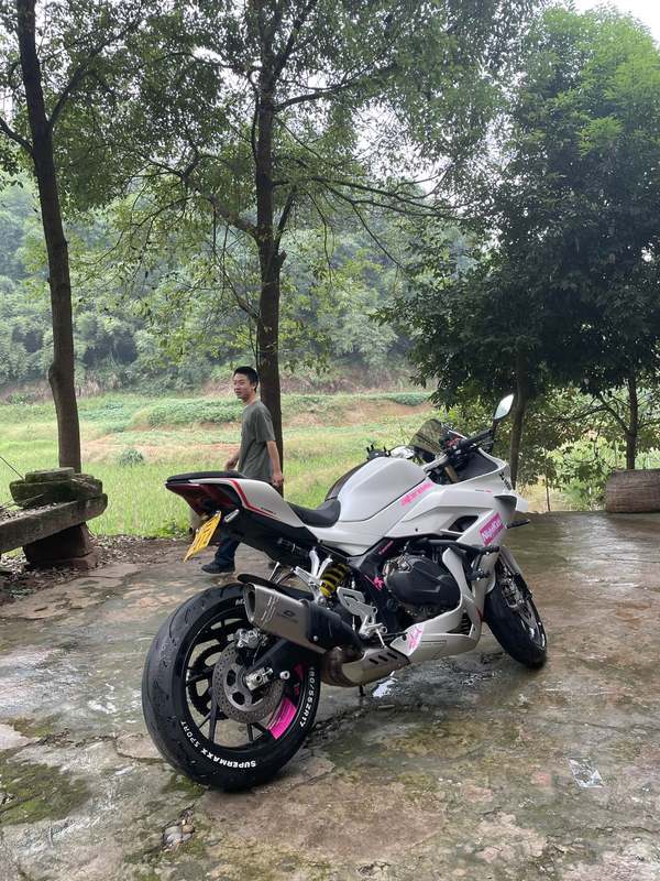 QJMOTOR 赛600