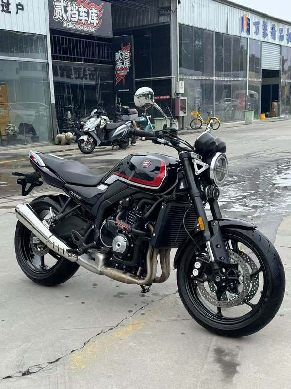 张雪机车 500F