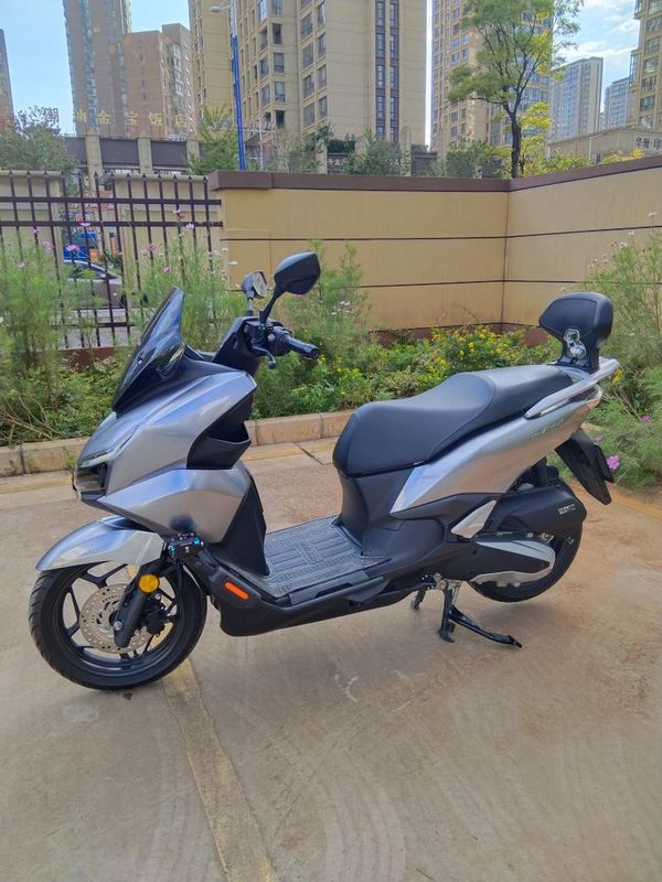 五羊本田 NWT150