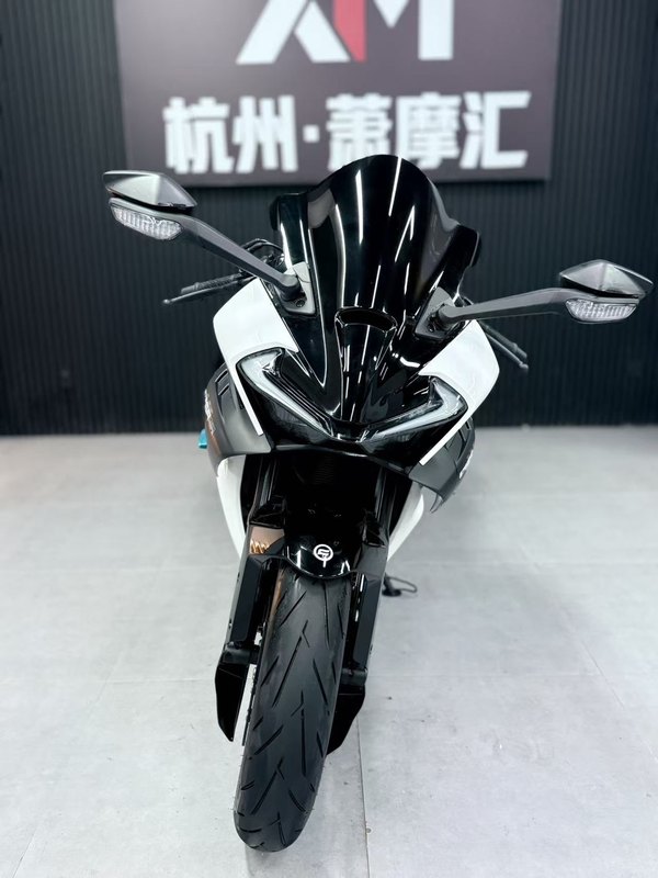 春风 675SR