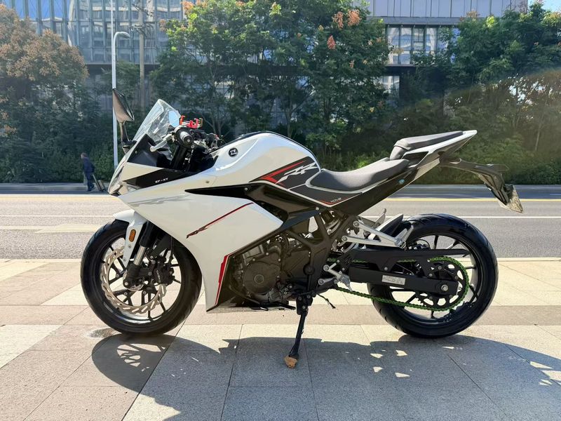 凯越 250RR 刺鸟