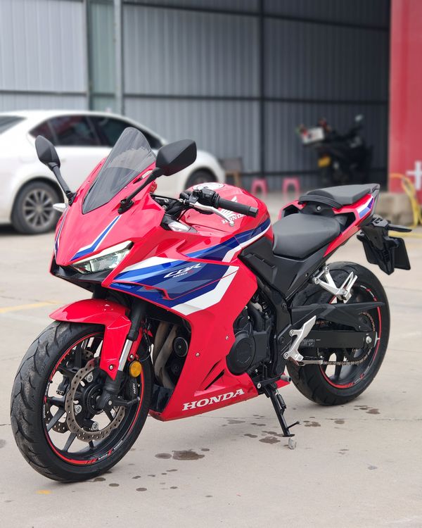 本田WING CBR400R