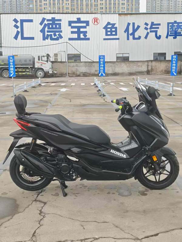 本田WING NSS350