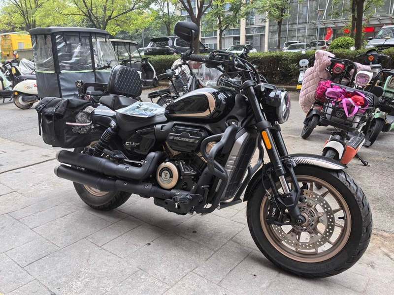无极 CU250