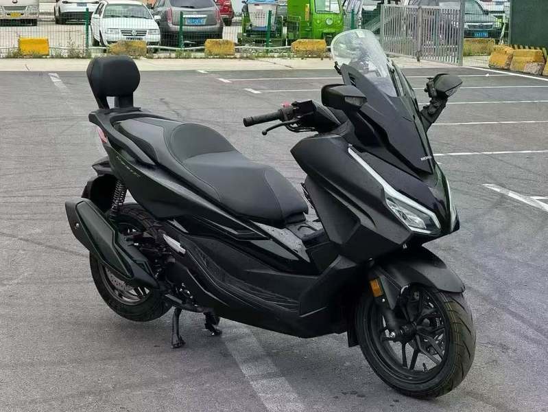 本田WING NSS350