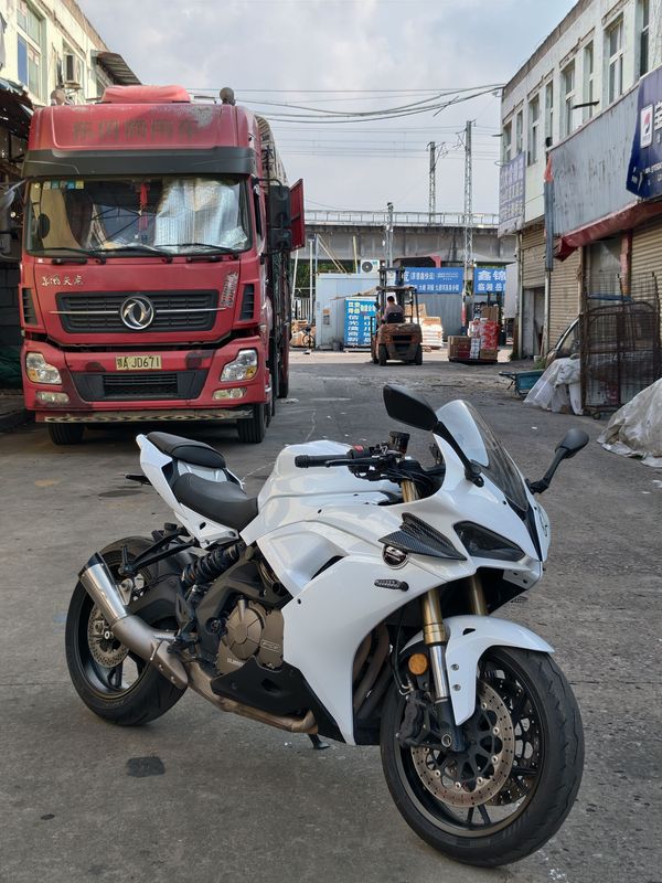 QJMOTOR 赛600