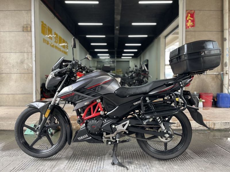 建设雅马哈 飞致YS150