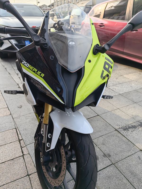 QJMOTOR 赛250