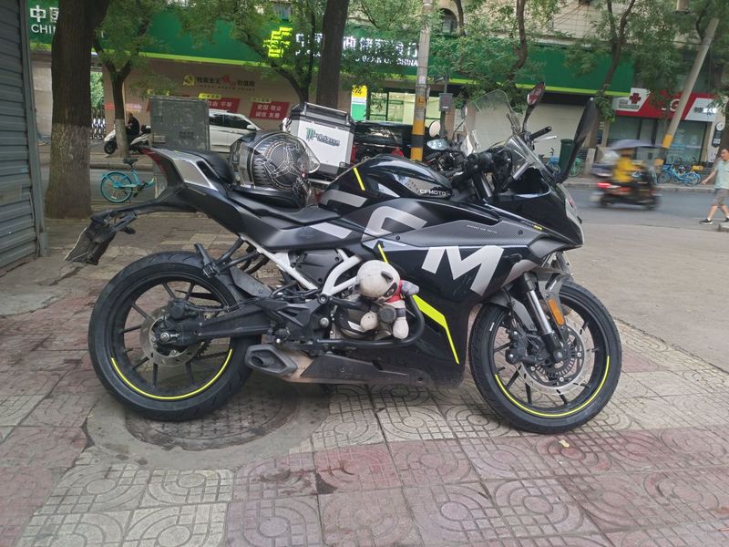 春风 250SR