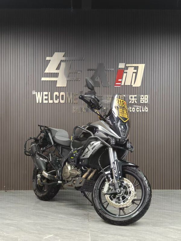 QJMOTOR 骁550