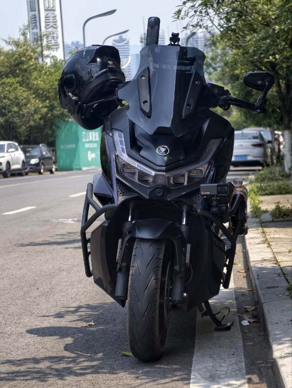 无极 SR250GT