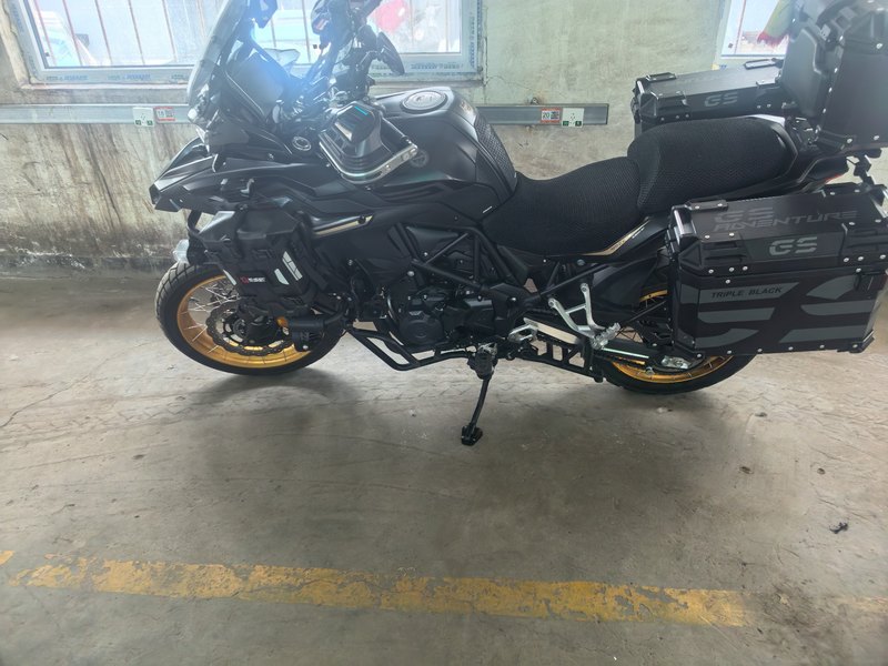 贝纳利 TRK552