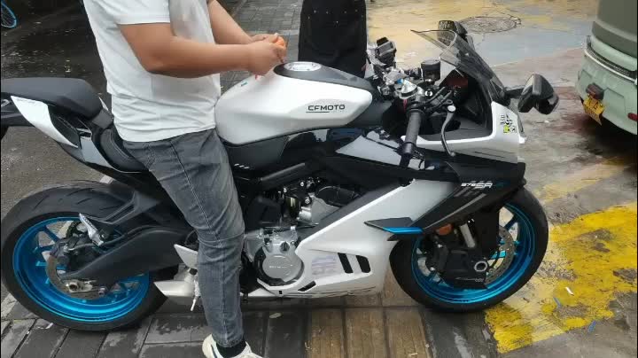春风 675SR