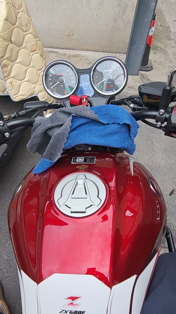 张雪机车 500F