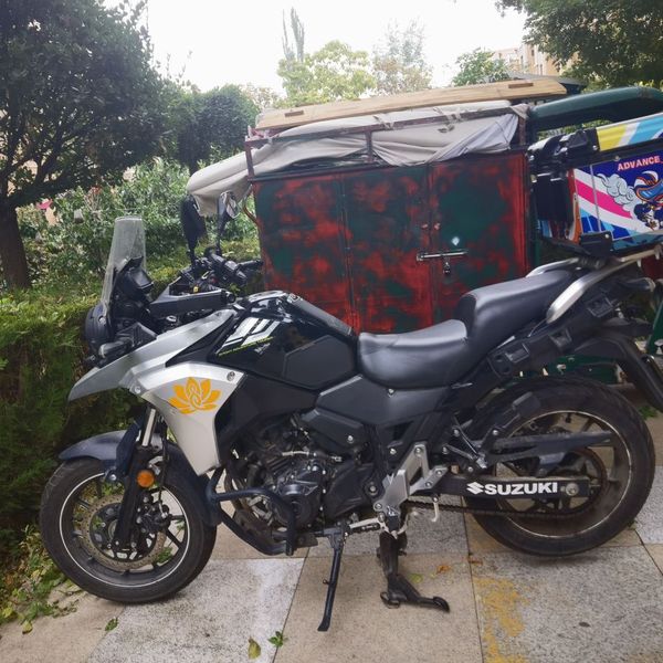 豪爵铃木 DL250