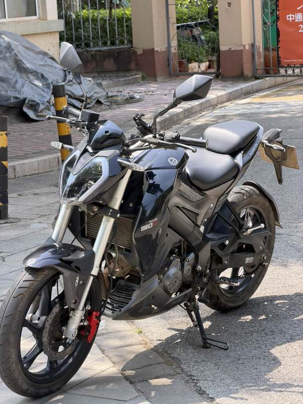 贝纳利 小迅龙 BN150S
