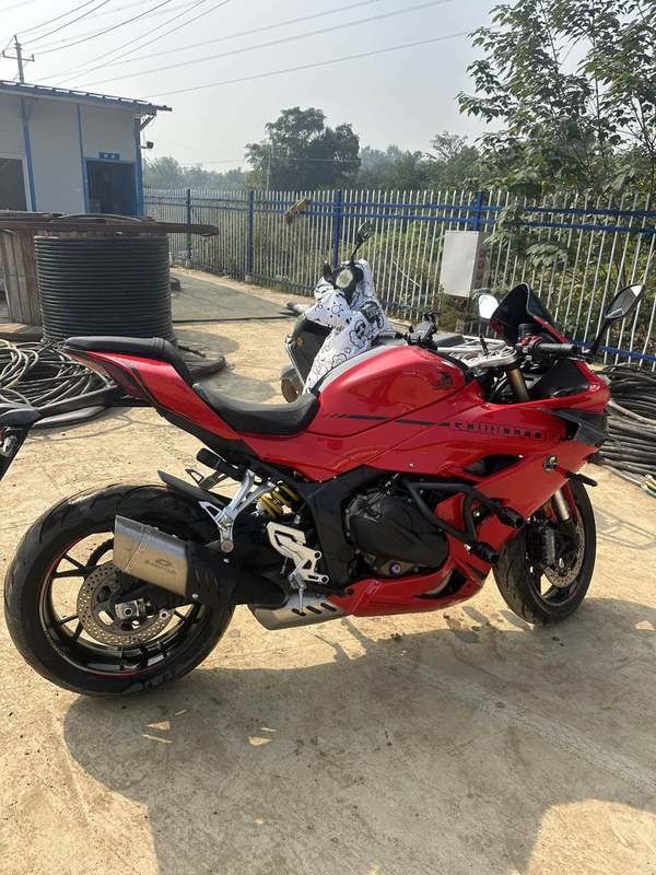 QJMOTOR 赛600