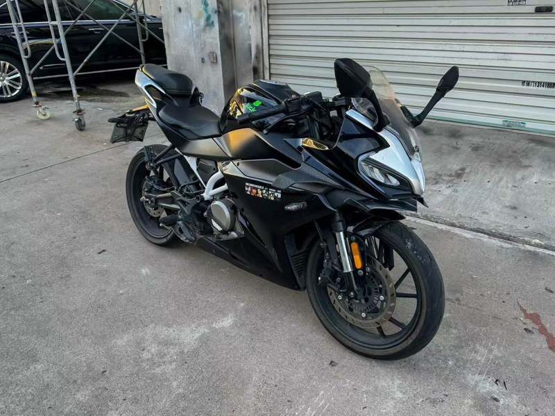 春风 250SR