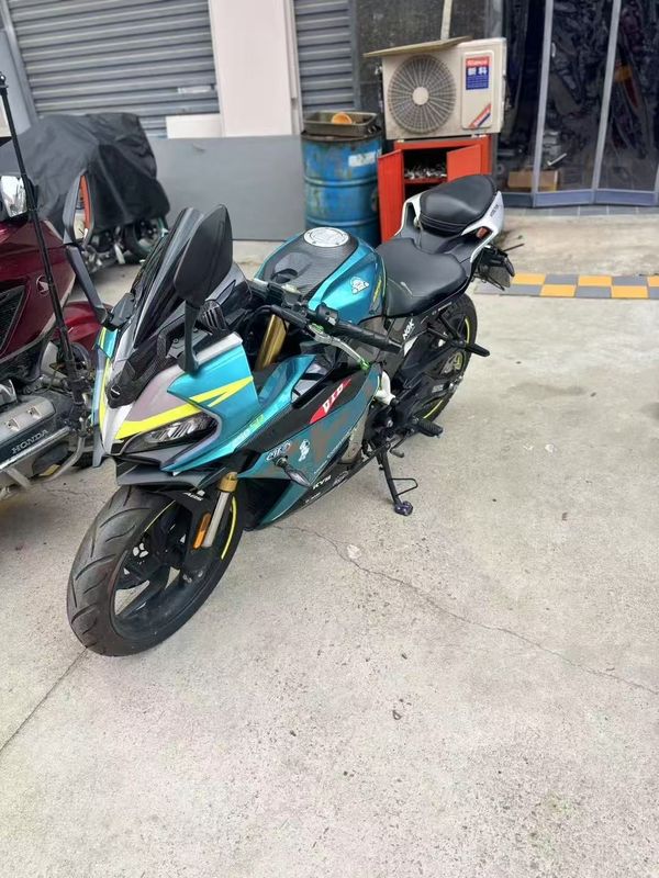 春风 250SR