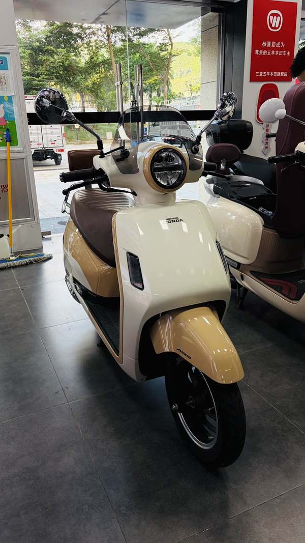 新大洲本田 NS125LA