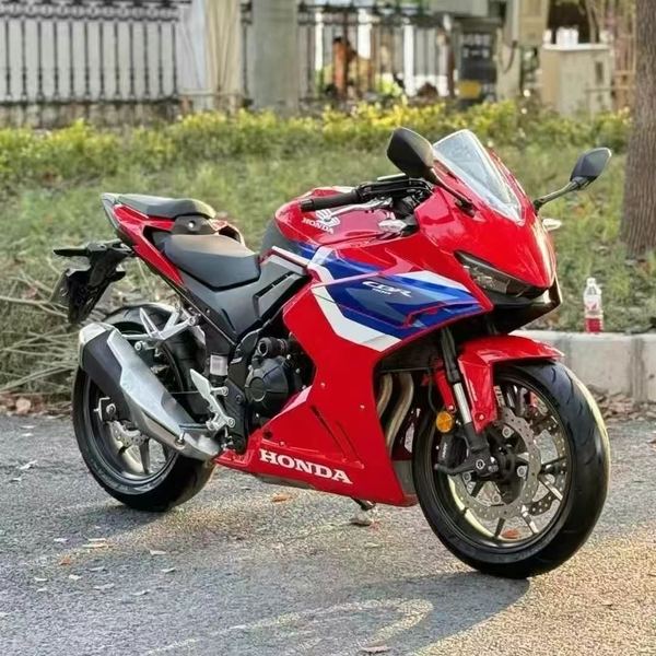 本田WING CBR400R