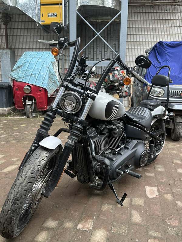 哈雷戴维森 街霸 Street Bob