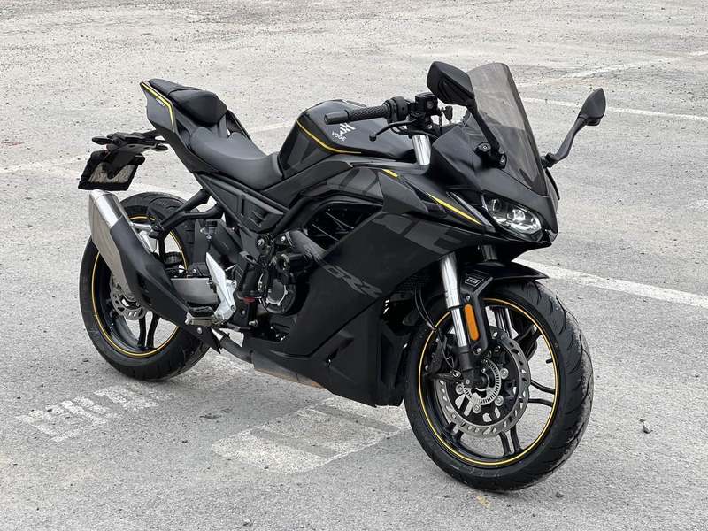 无极 250RR