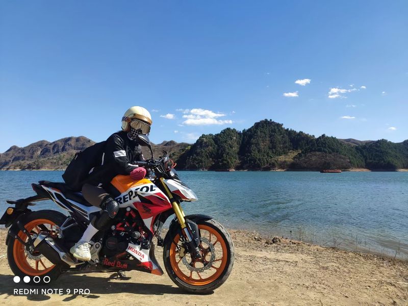 五羊本田 CB190R 暴锋眼