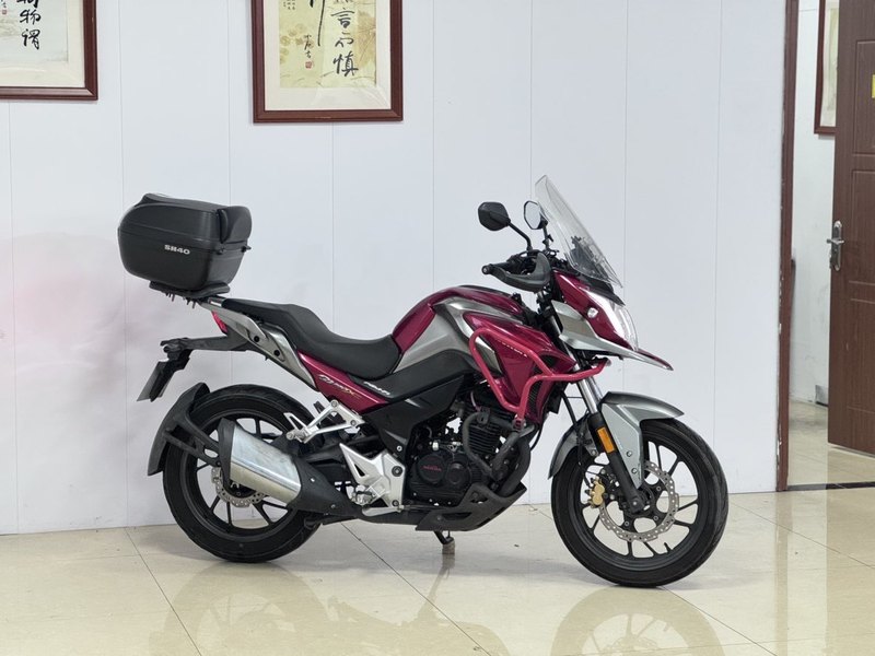 五羊本田 猛鸷 CB190X