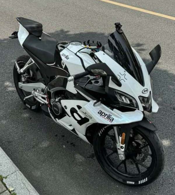 宗申阿普利亚 GPR250R