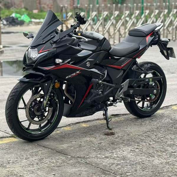 豪爵铃木 GSX250R