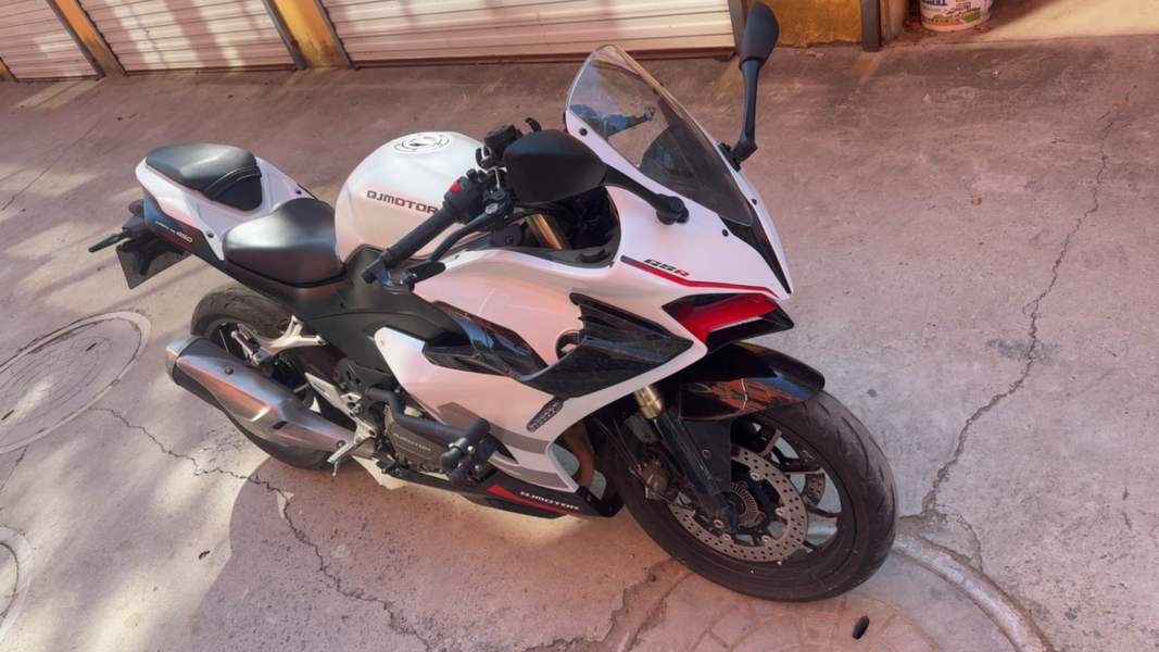 QJMOTOR 赛450