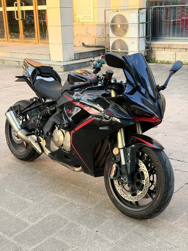 QJMOTOR 赛600