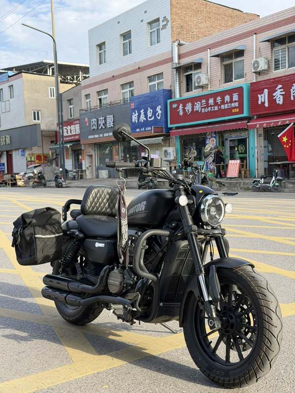 QJMOTOR 闪250