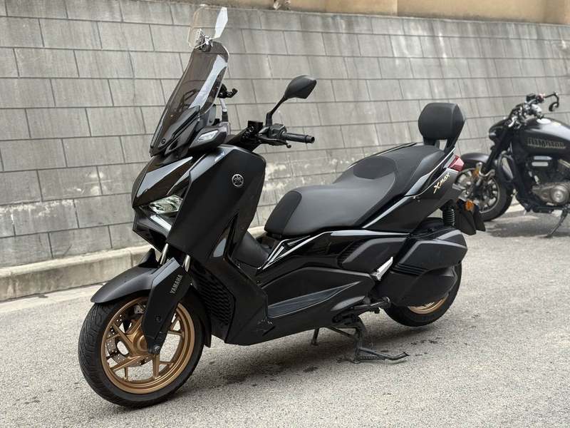 雅马哈 XMAX