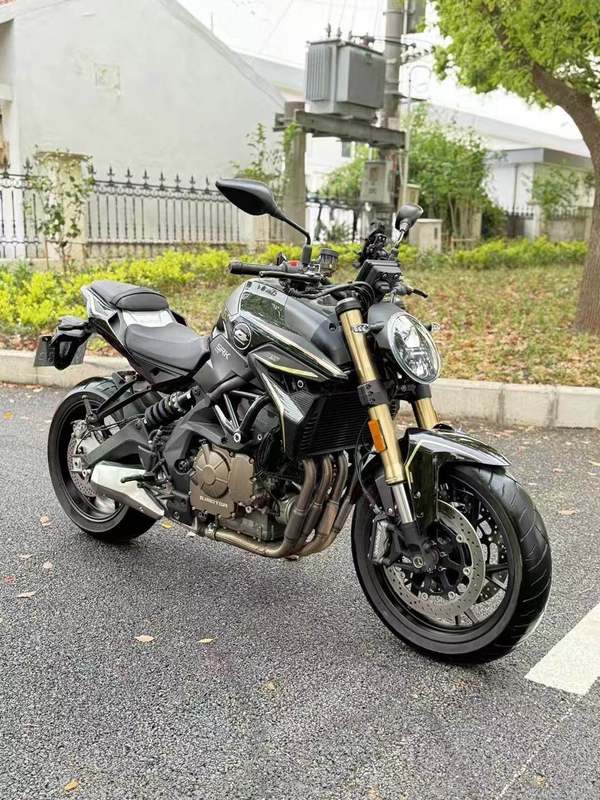 QJMOTOR 追600