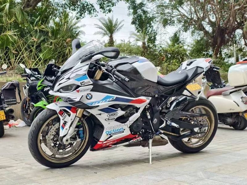 宝马 S 1000 RR