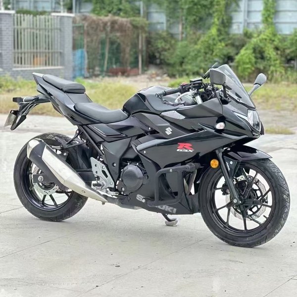 豪爵铃木 GSX250R