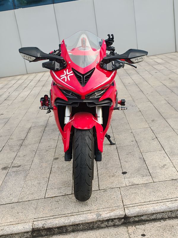 QJMOTOR 赛600