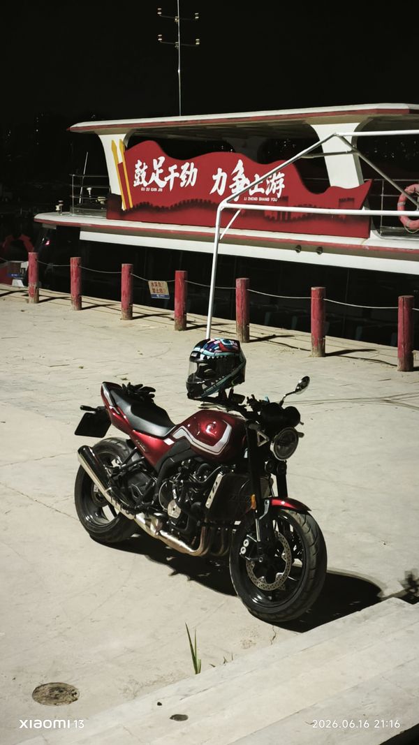 张雪机车 500F