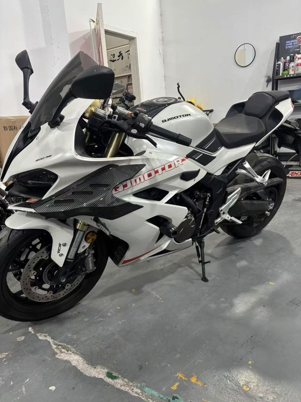 QJMOTOR 赛600