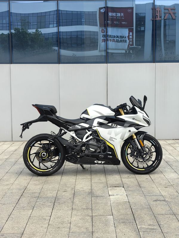 春风 250SR