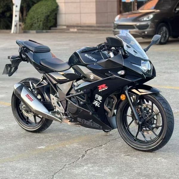 豪爵铃木 GSX250R