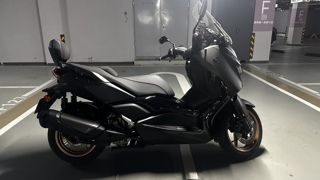 雅马哈 XMAX