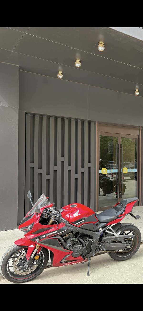 本田DREAMWING CBR650R